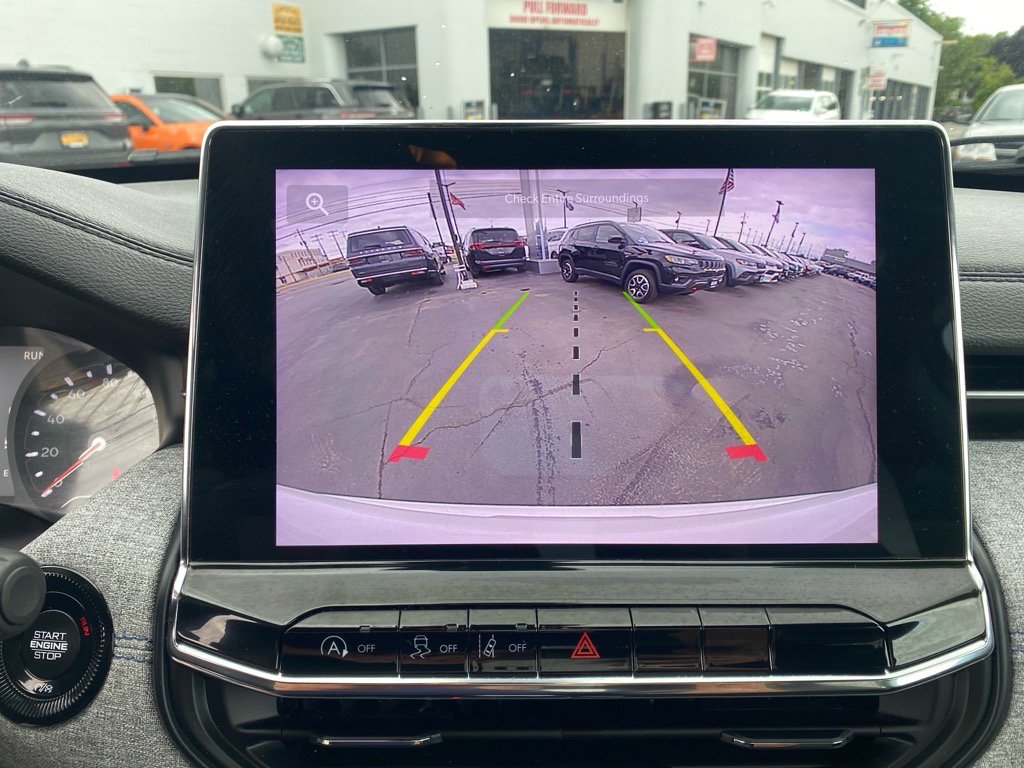 2022 Jeep Compass Latitude photo 16