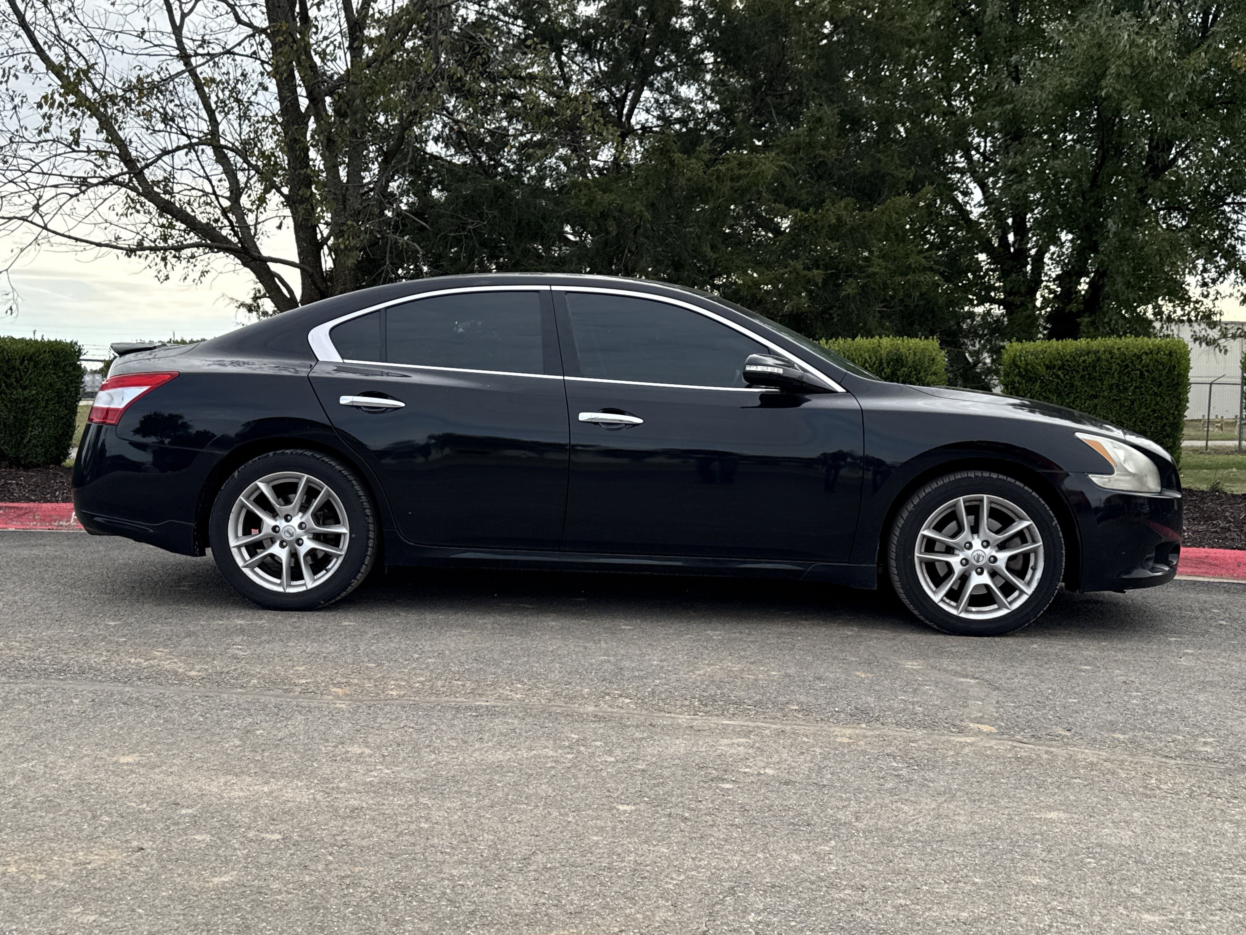 Used 2011 Nissan Maxima SV with VIN 1N4AA5AP7BC860169 for sale in Bentonville, AR