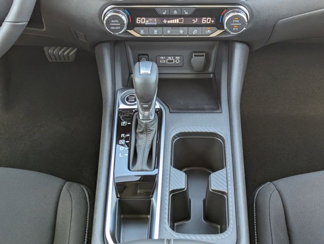 2025 Nissan Sentra SV photo 17