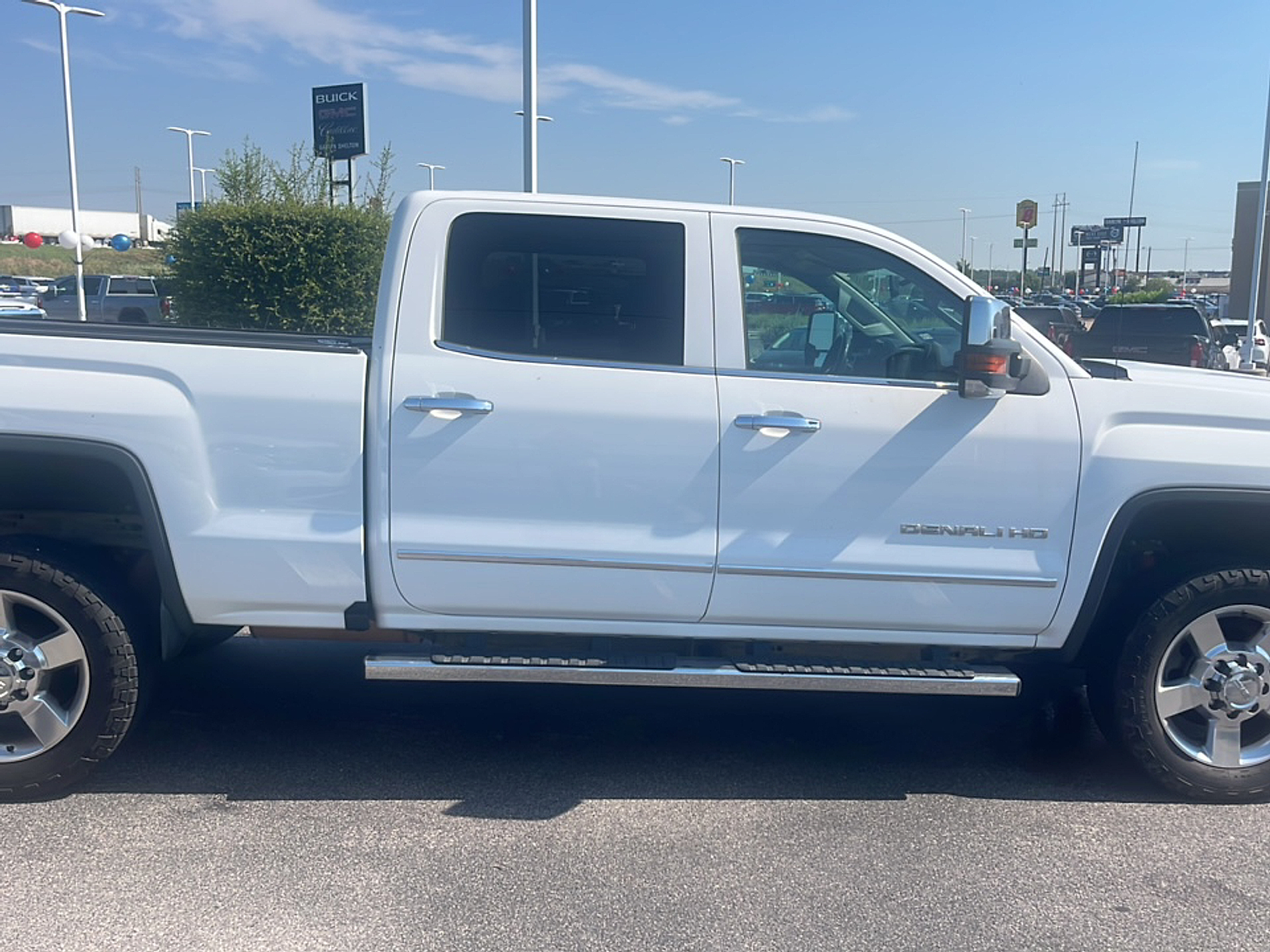 2016 Gmc Sierra 2500 HD Denali photo 2