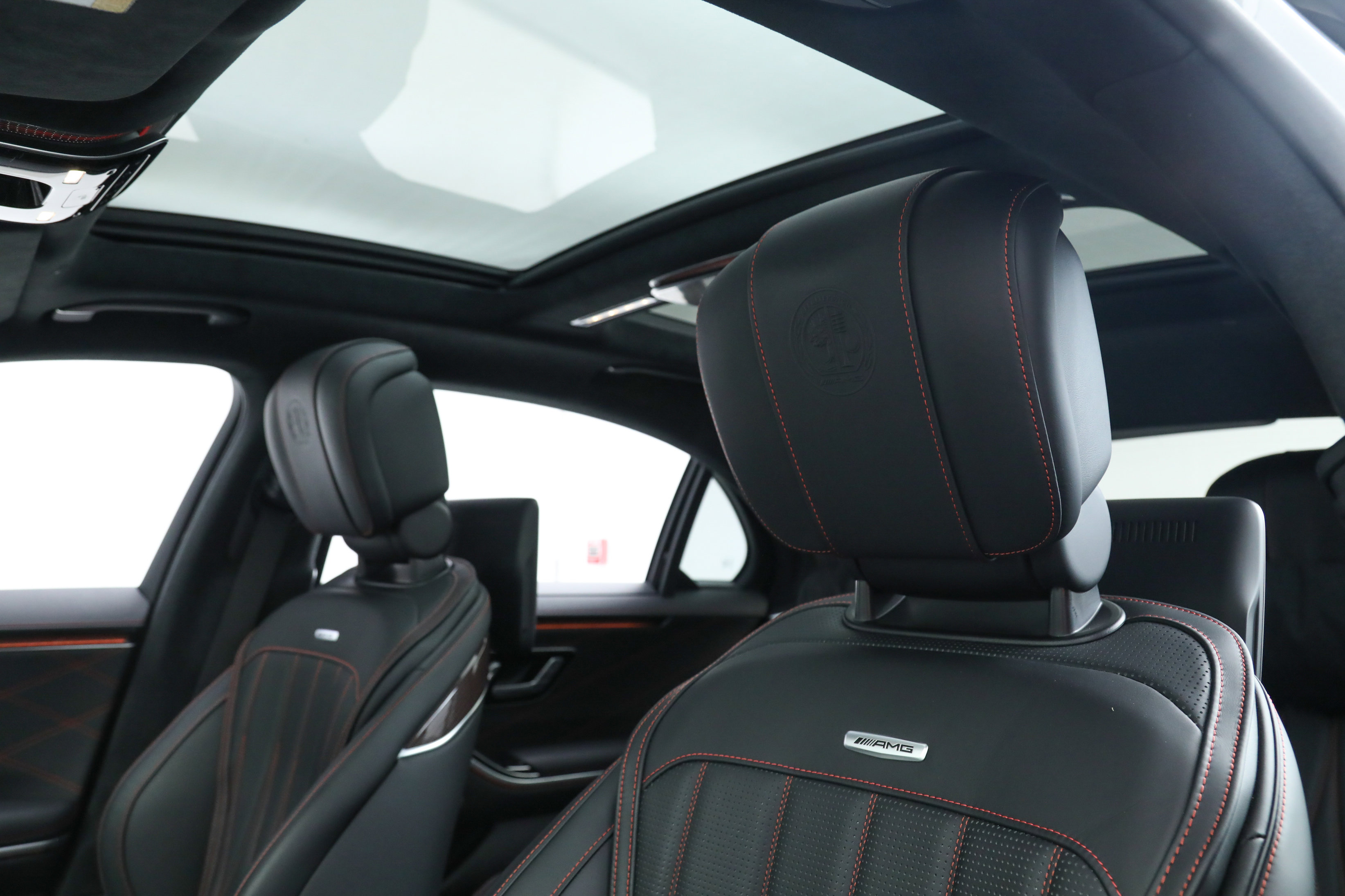 2024 Mercedes Benz S AMG 63 E PERFORMANCE photo 22