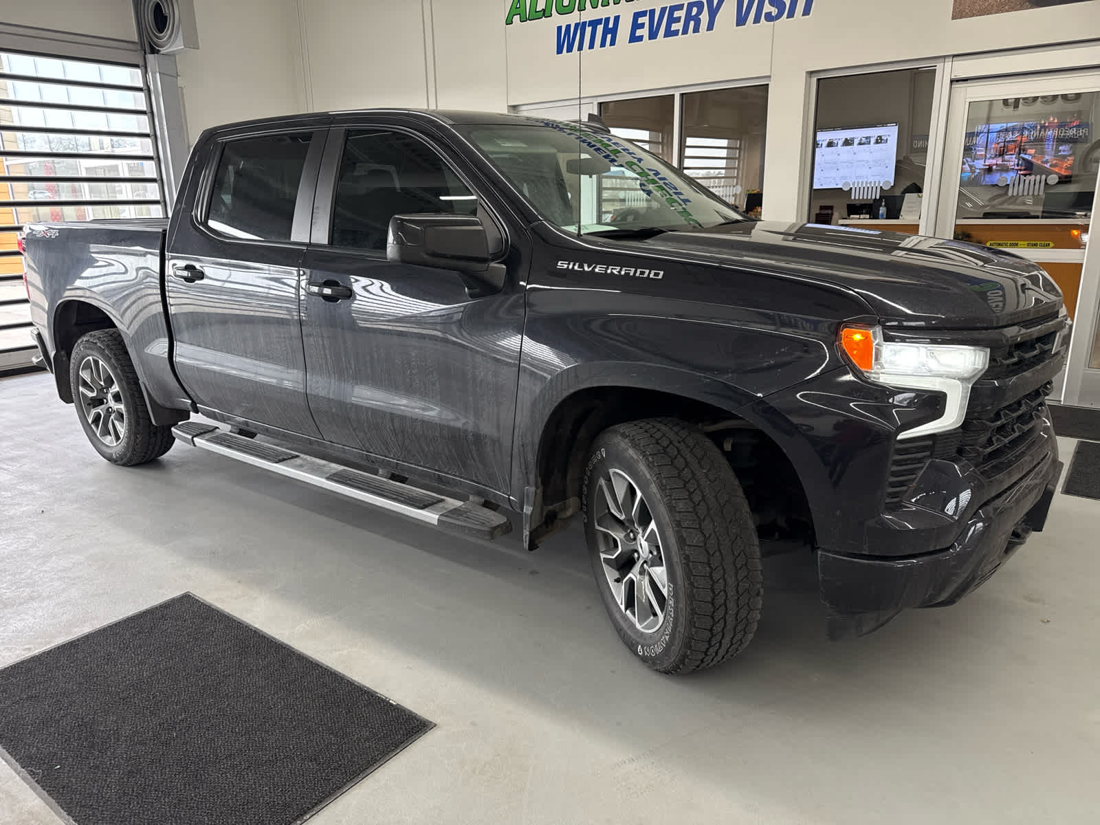 Used 2023 Chevrolet Silverado 1500 RST with VIN 1GCUDEED2PZ133766 for sale in Kansas City
