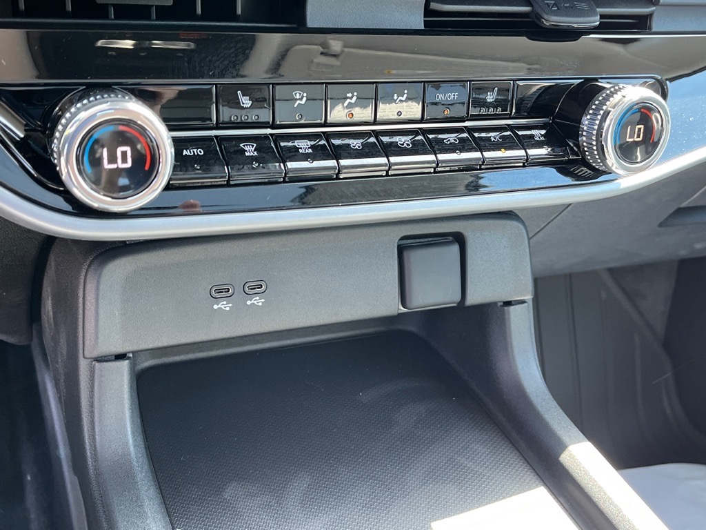 2025 Honda Prologue Touring photo 7