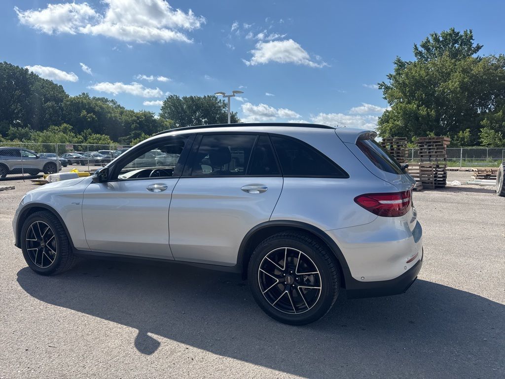 2019 Mercedes Benz GLC 43 AMG 4MATIC photo 3