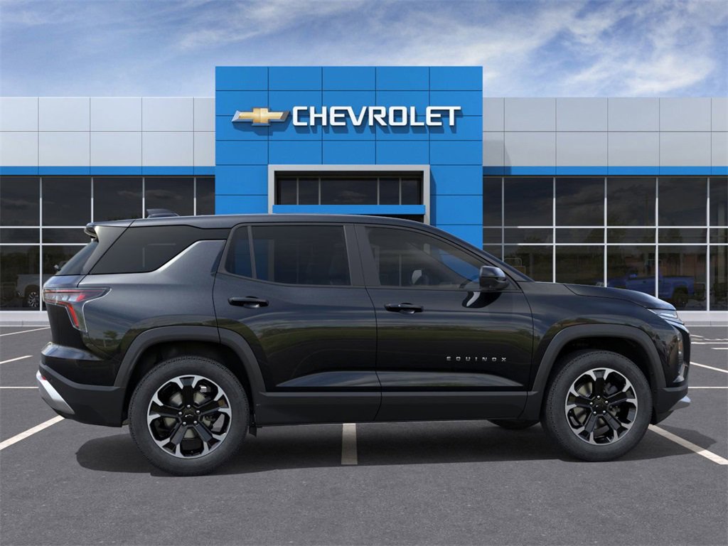 2026 Chevrolet Equinox LT photo 2