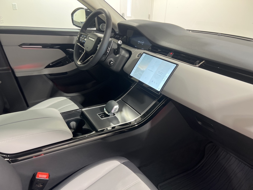 2025 Land Rover Range Rover Evoque Dynamic SE photo 20