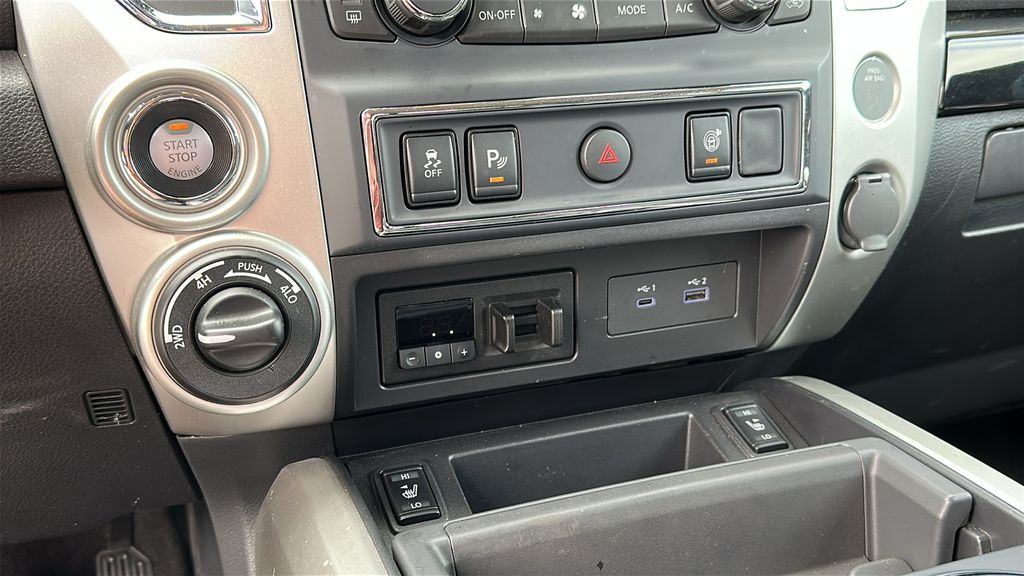 2024 Nissan Titan SV photo 19