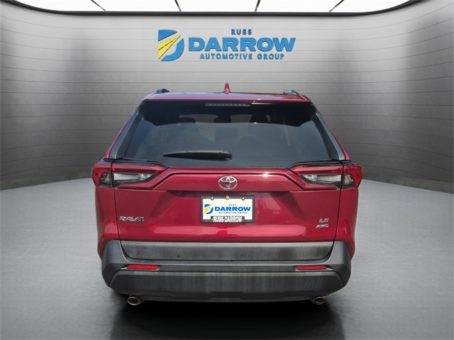 2019 Toyota RAV4 LE photo 3