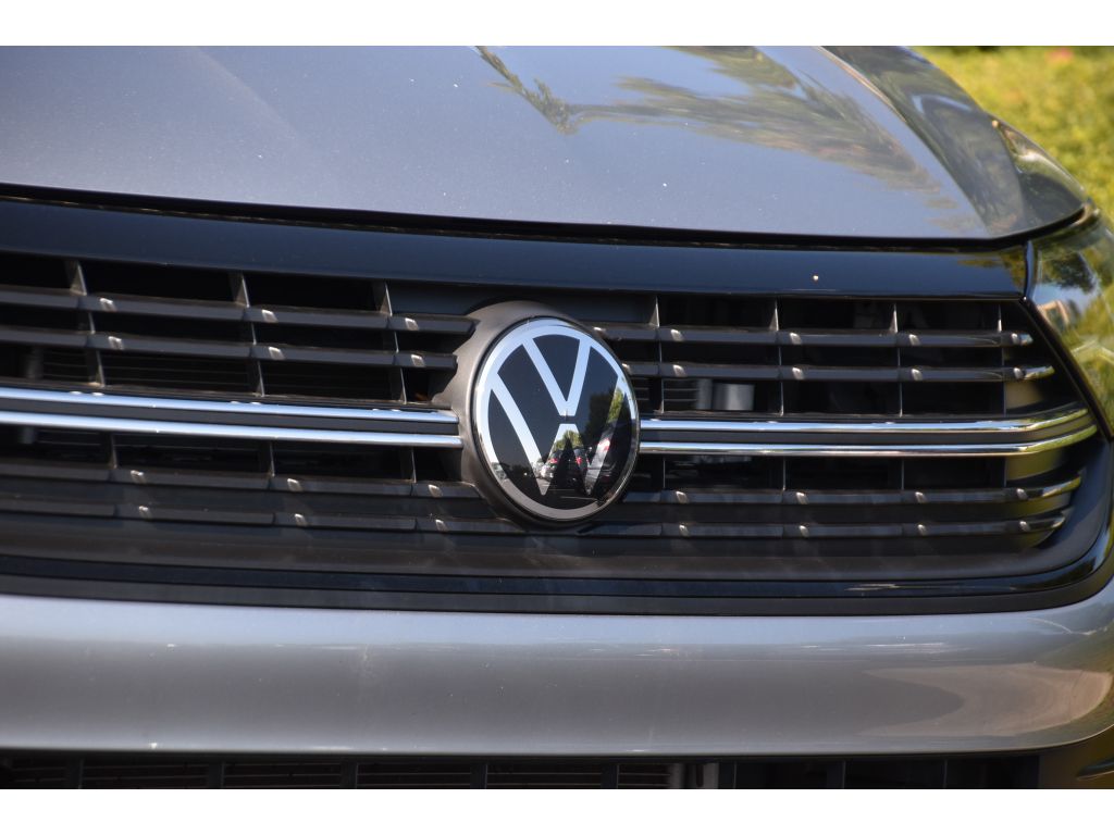 2024 Volkswagen Jetta Sport photo 9