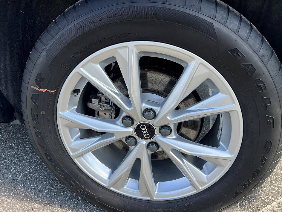 2024 Audi Q3 S line Premium photo 10