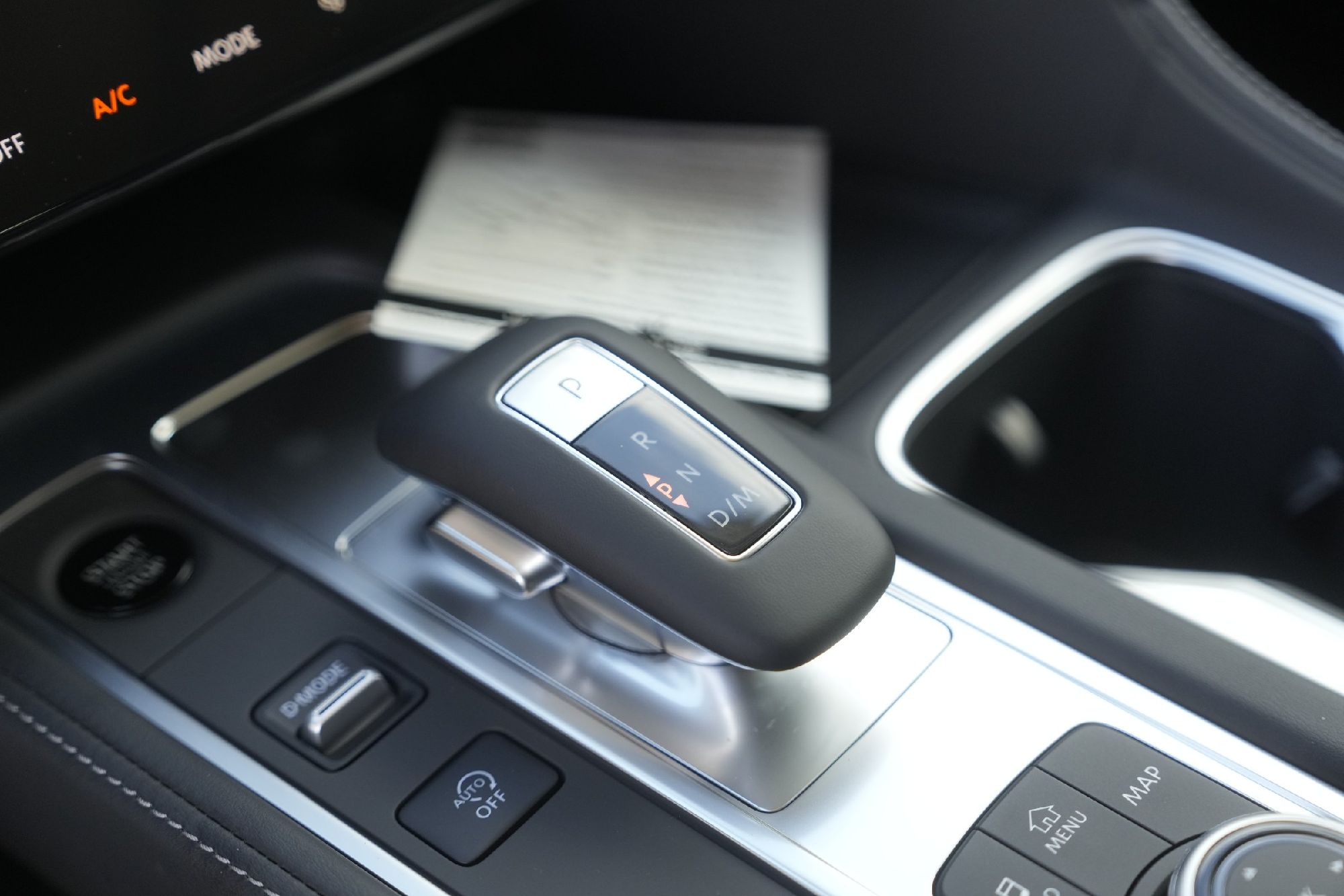 2026 Infiniti QX60 Luxe photo 9