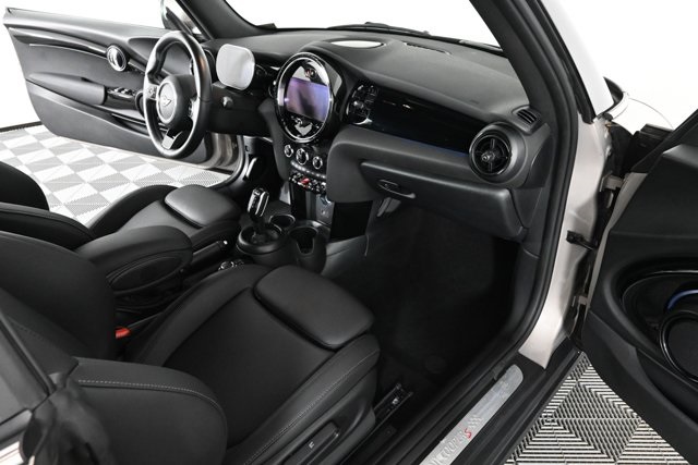 2024 Mini Cooper Convertible S photo 12