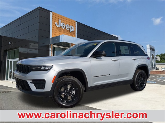2025 Jeep Grand Cherokee Altitude's photo