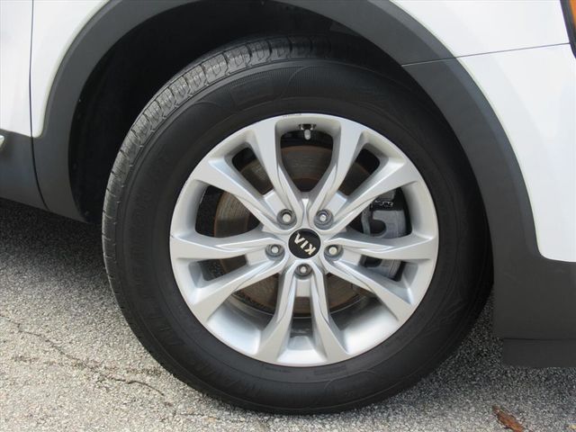 2021 Kia Telluride LX photo 6