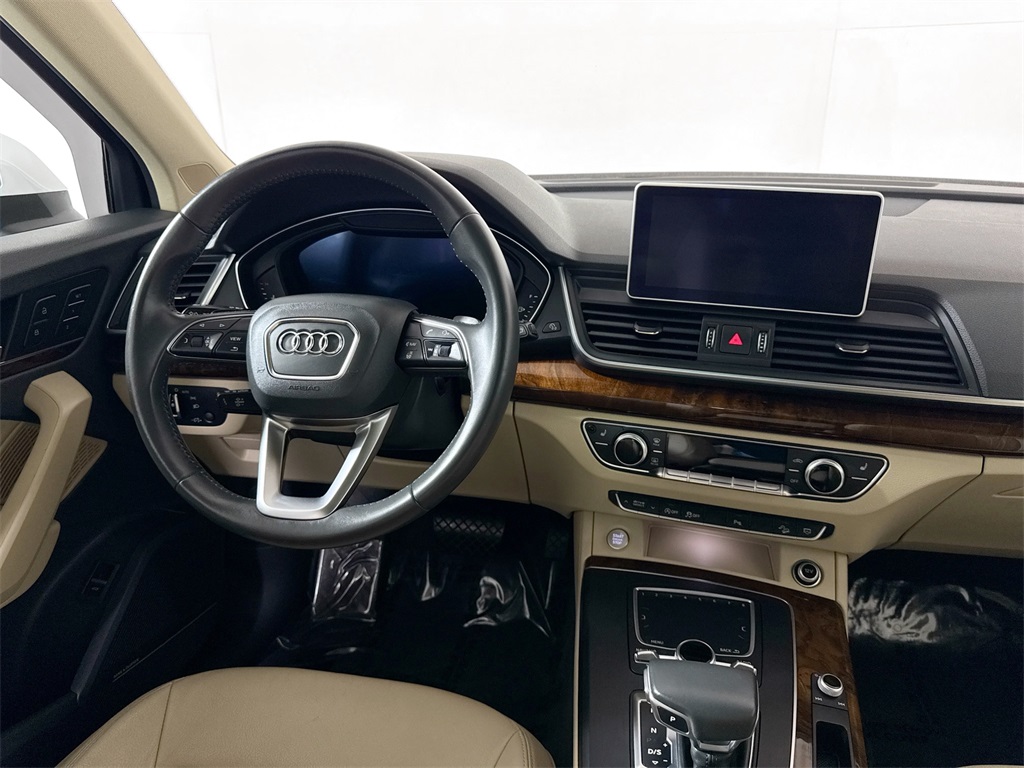 2018 Audi Q5 2.0T Premium Plus photo 8