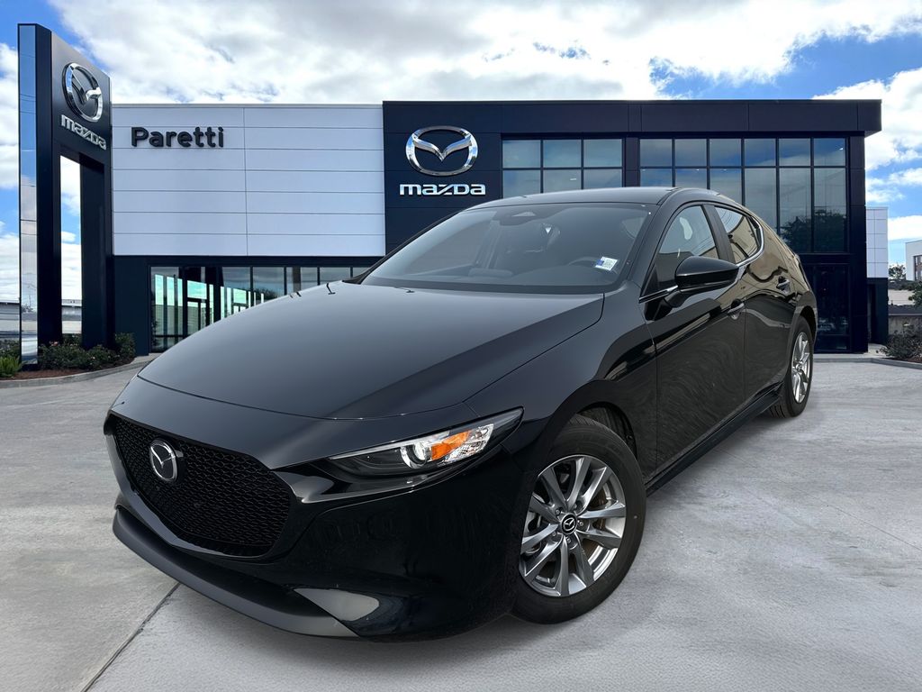 2025 Mazda Mazda3 S's photo