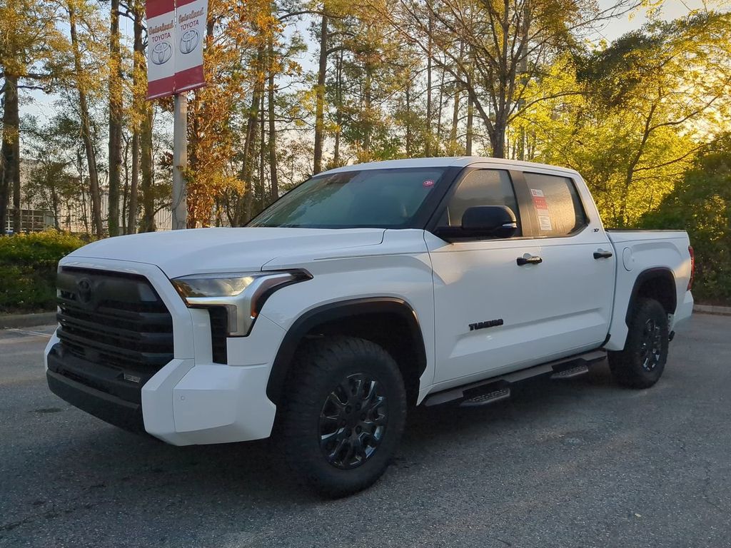 2025 Toyota Tundra SR5's photo