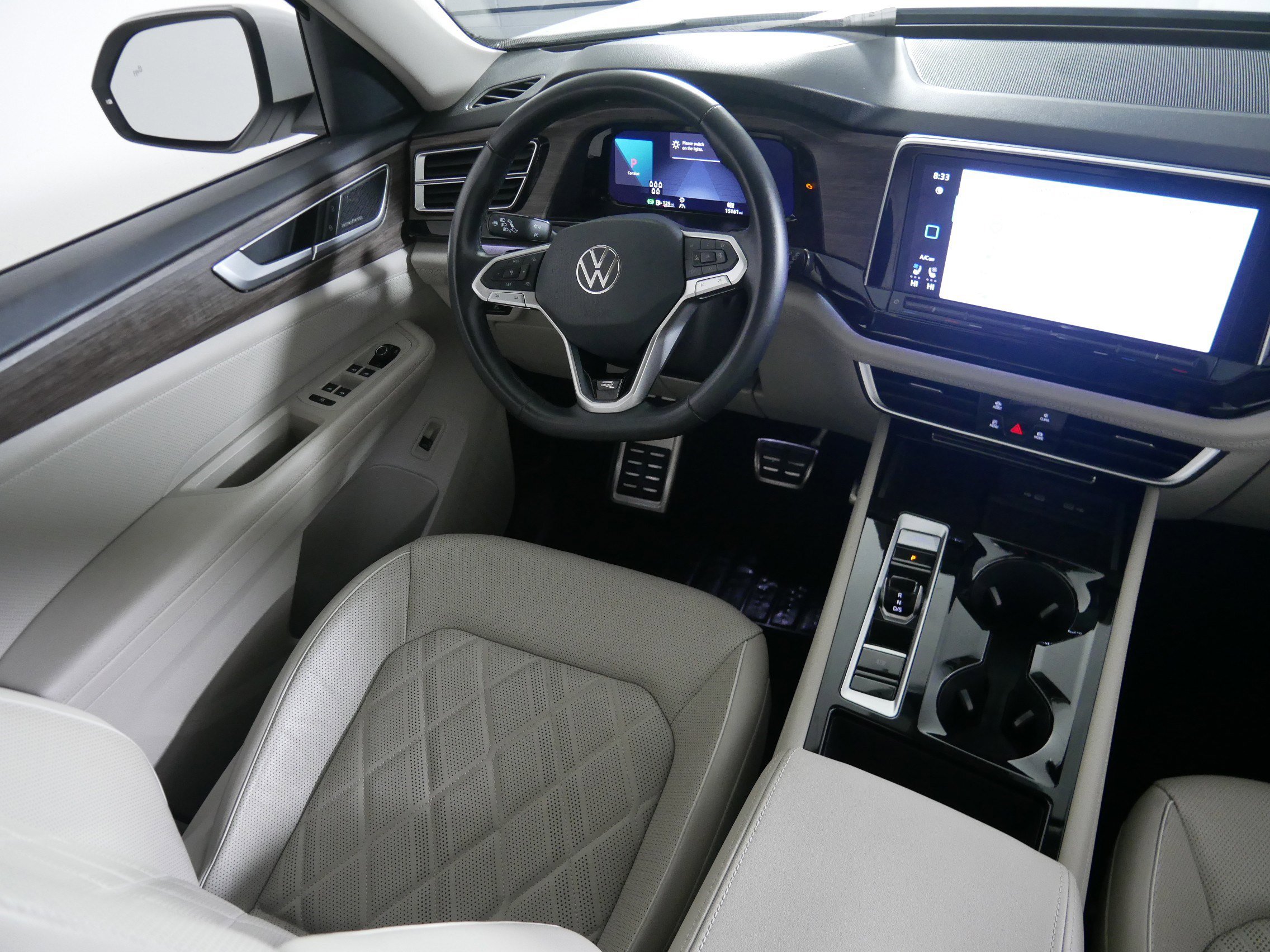 2024 Volkswagen Atlas SEL Premium R-Line photo 7