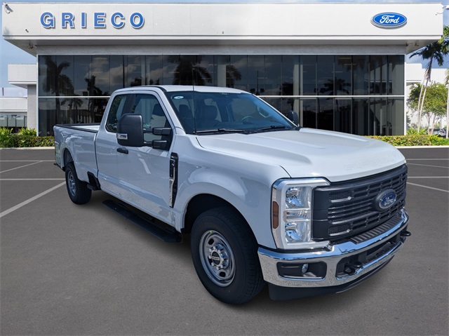 2025 Ford F-250 XL photo 2