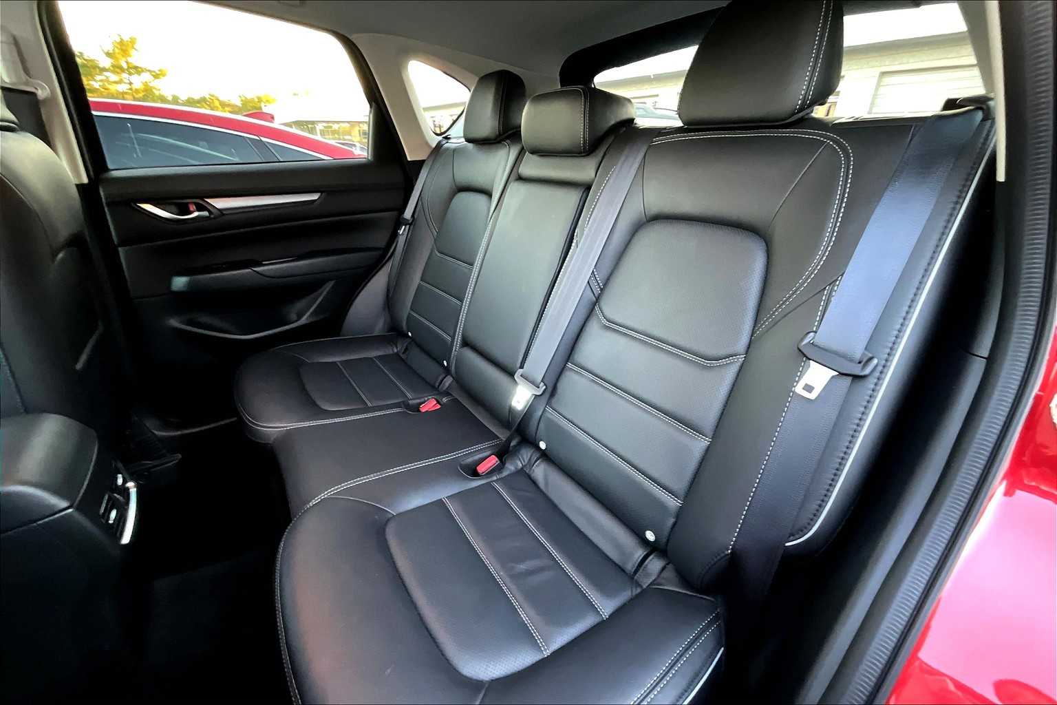 2024 Mazda CX-5 2.5 S Preferred photo 19