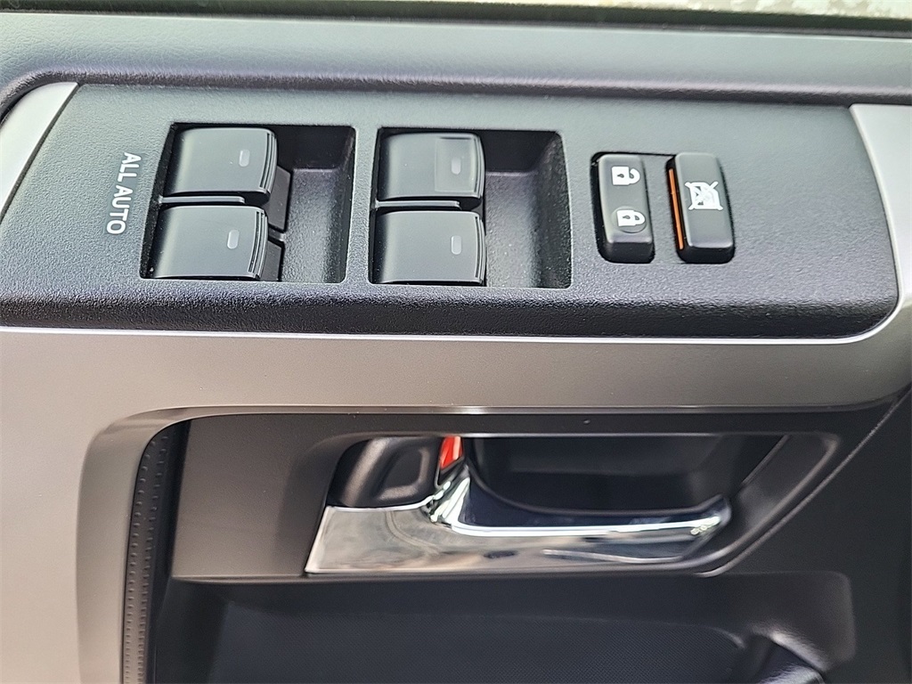 2024 Toyota 4Runner SR5 photo 11