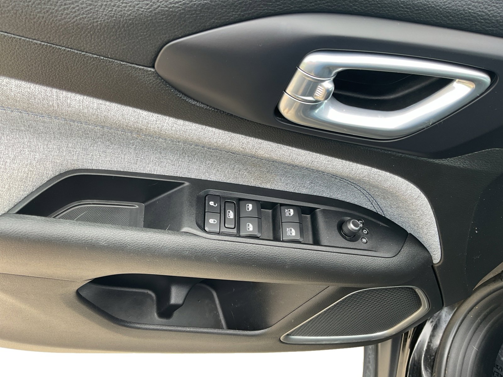2022 Jeep Compass Latitude photo 14
