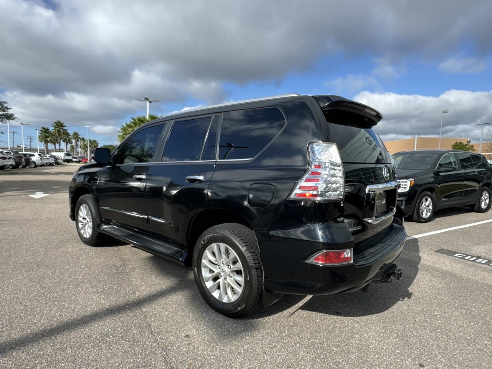 2017 Lexus GX 460 photo 4