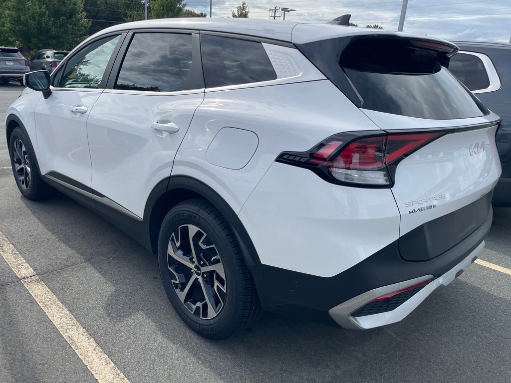 2024 Kia Sportage EX photo 4