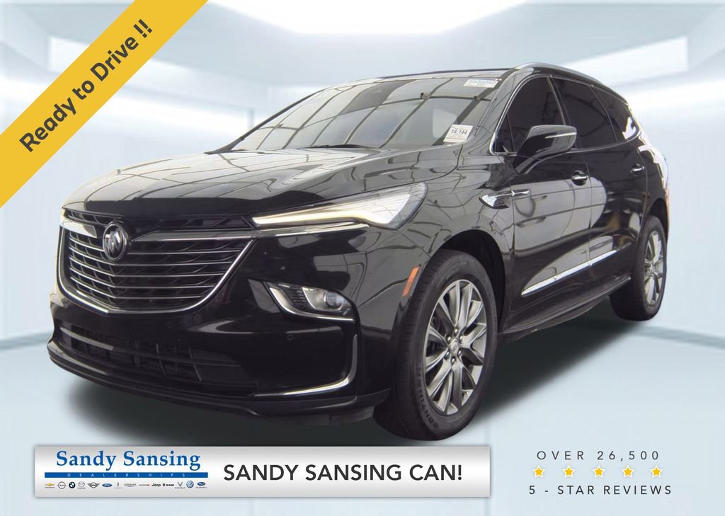 2022 Buick Enclave Essence's photo