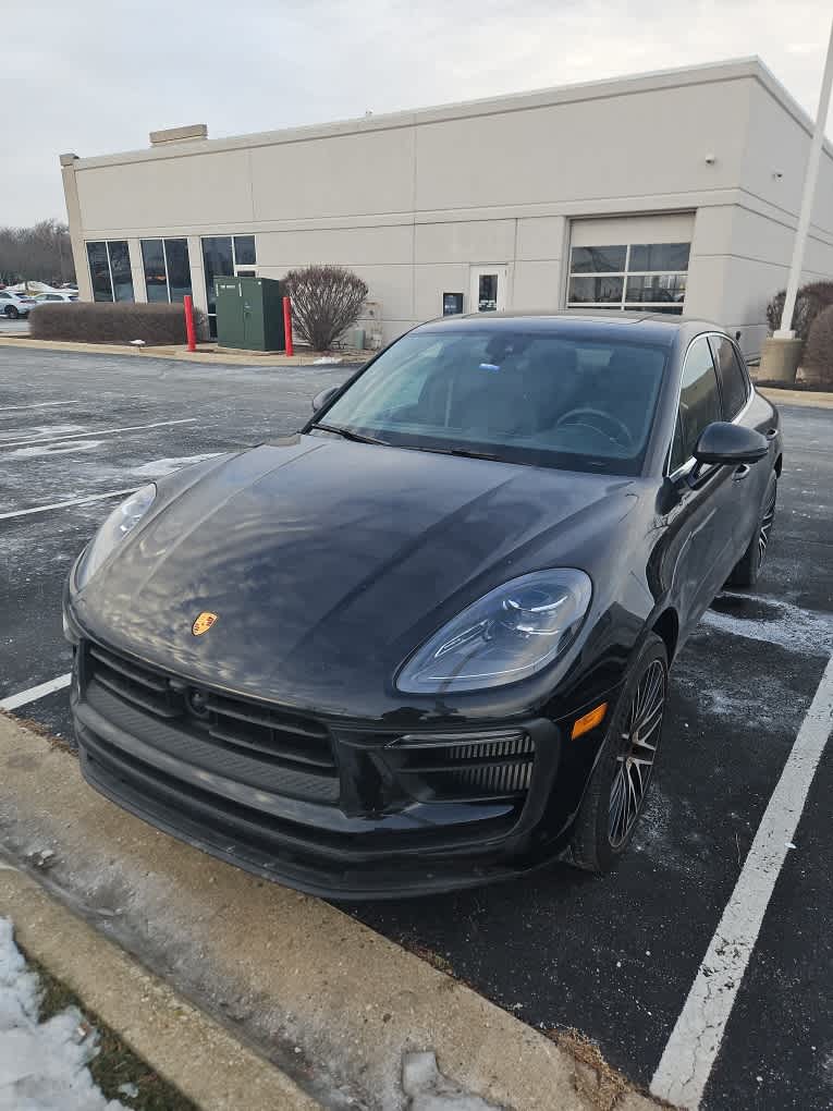 2023 Porsche Macan S's photo