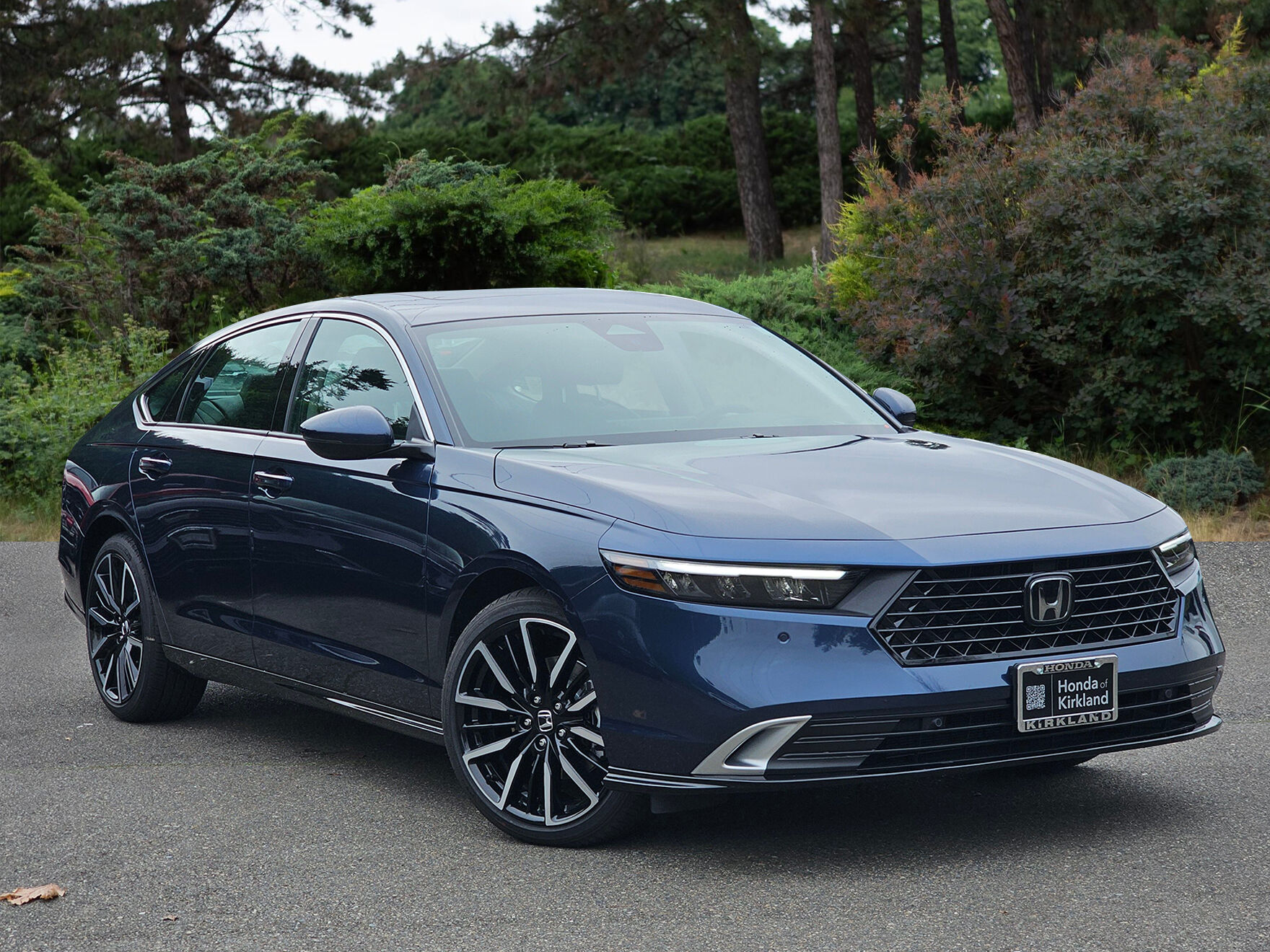 2025 Honda Accord Hybrid Touring's photo