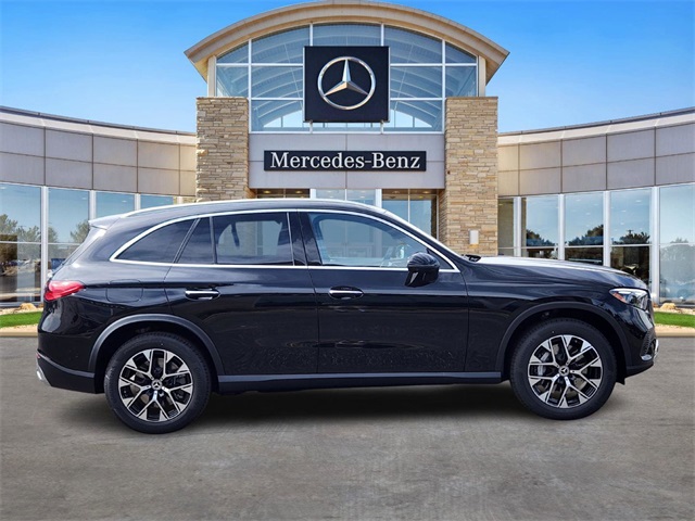 2026 Mercedes Benz GLC 350e 4MATIC photo 4