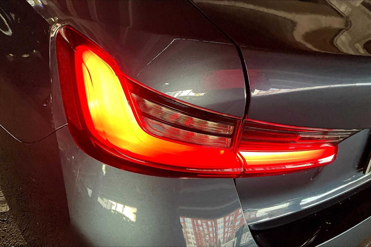 2025 Bmw 330i photo 28