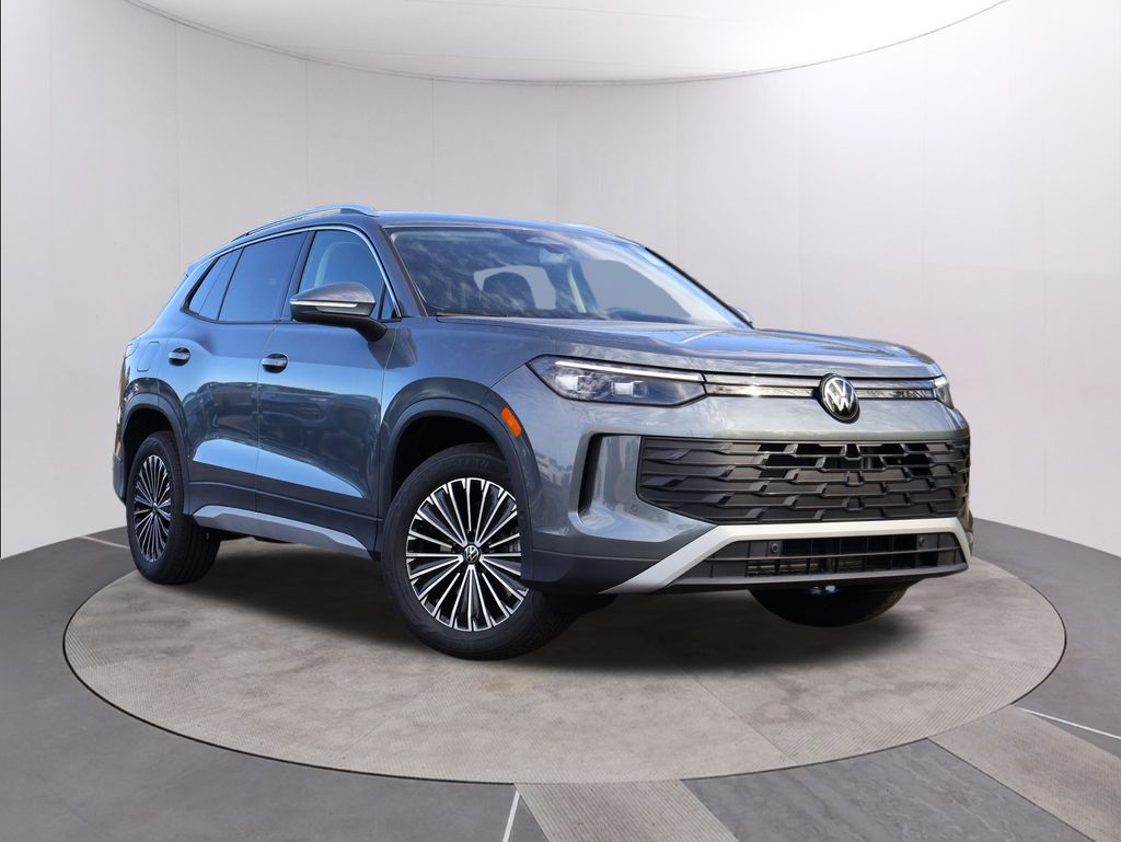 2026 Volkswagen Tiguan S photo 2