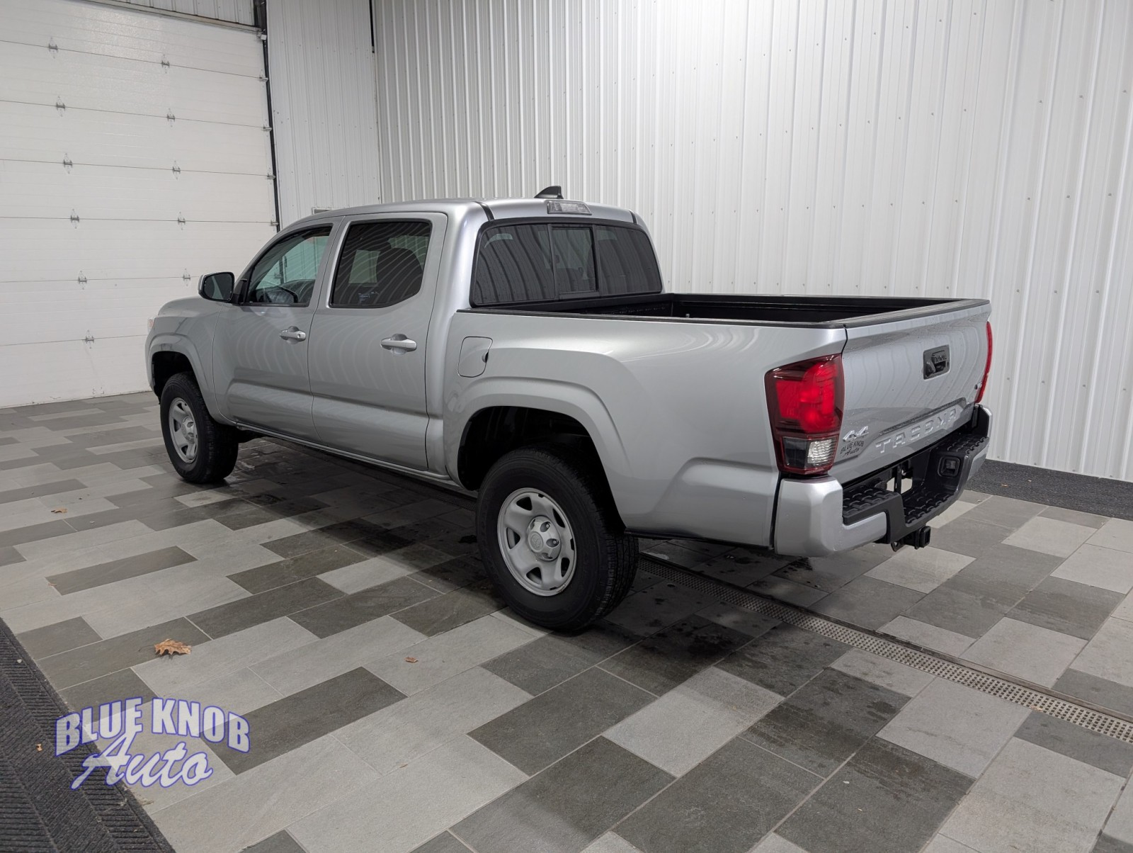 2023 Toyota Tacoma SR photo 2