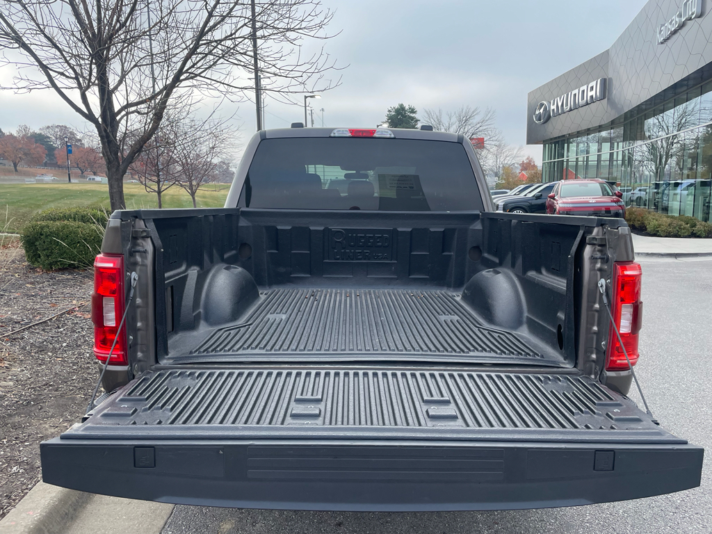 2023 Ford F-150 XLT photo 4