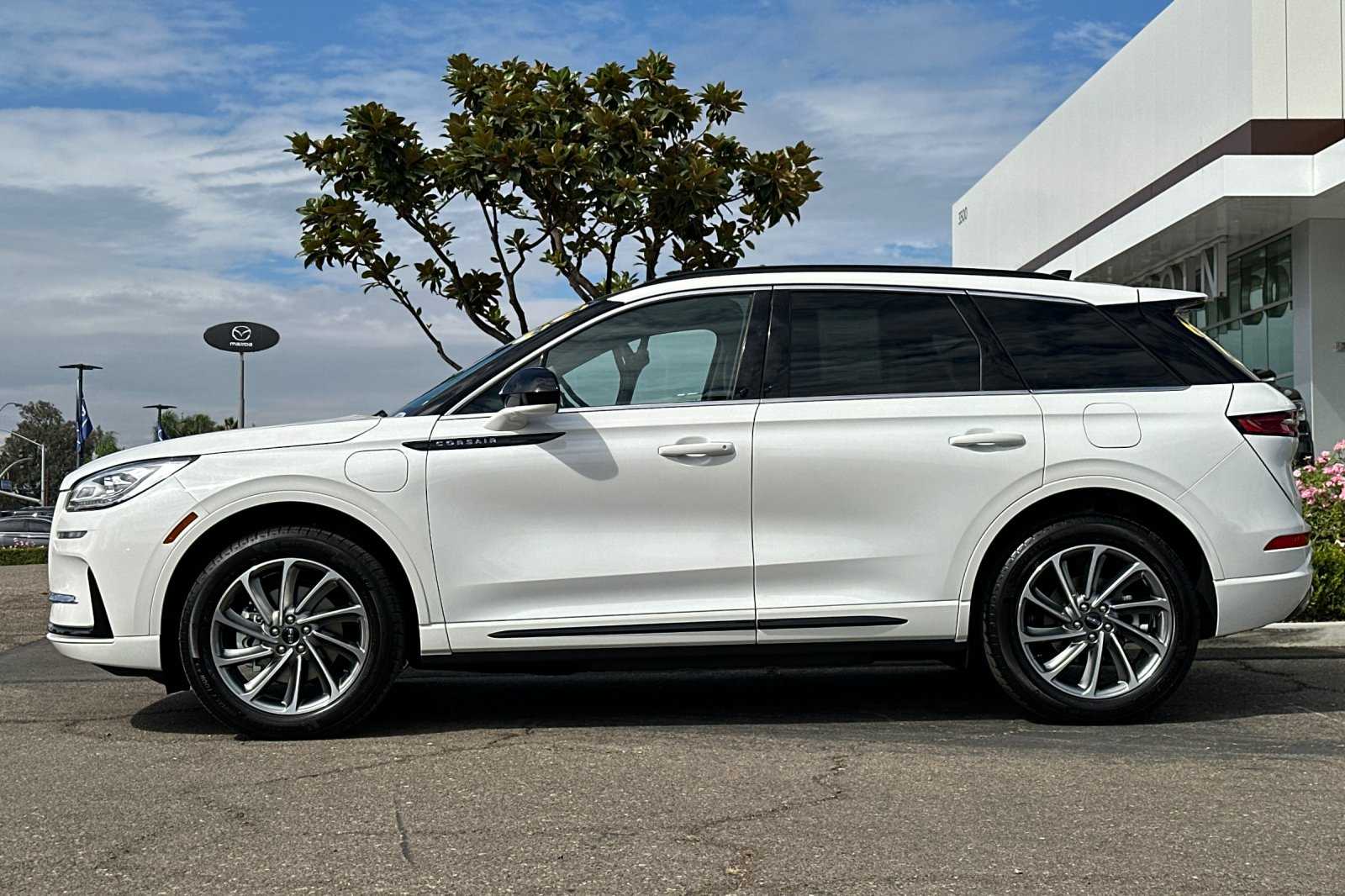 2025 Lincoln Corsair Grand Touring photo 6