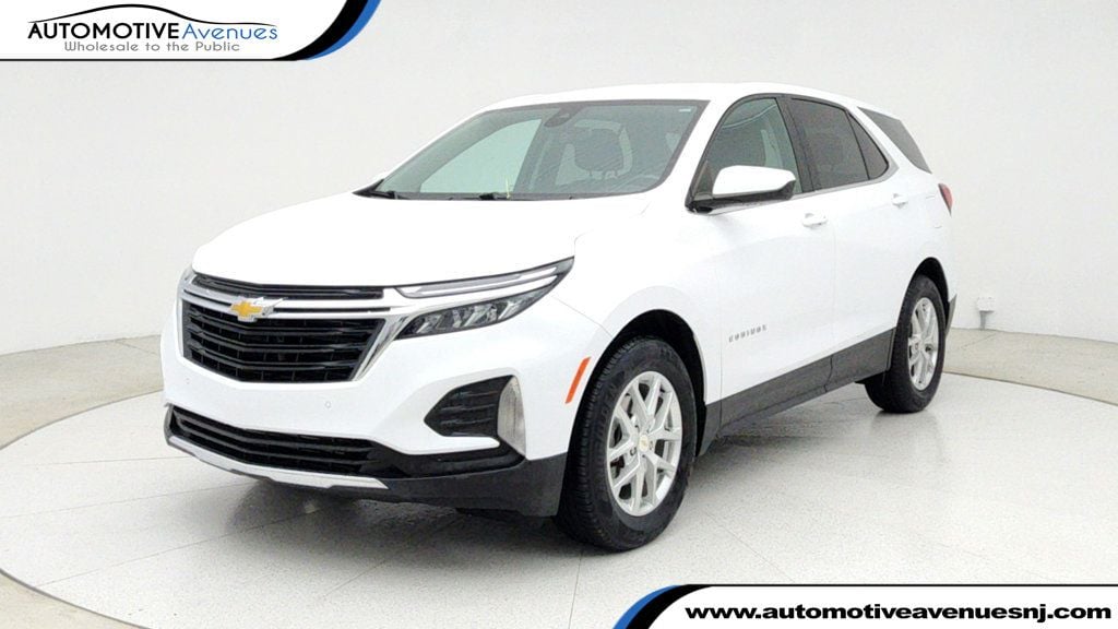 2022 Chevrolet Equinox LT's photo