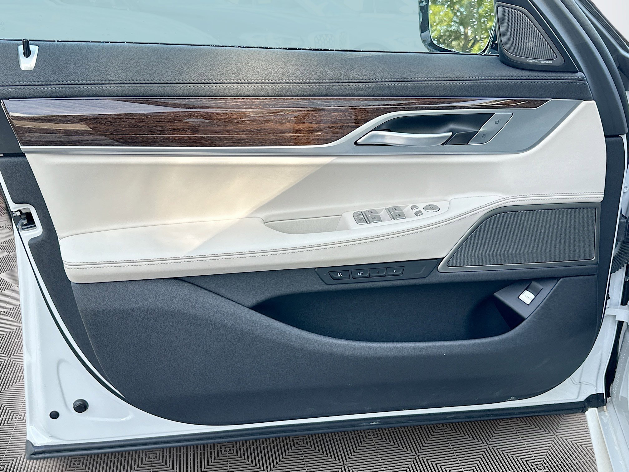 2022 Bmw 750Li photo 19