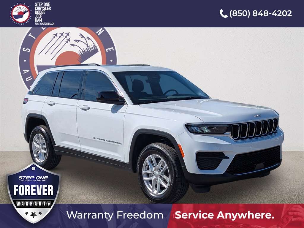 2025 Jeep Grand Cherokee Laredo's photo