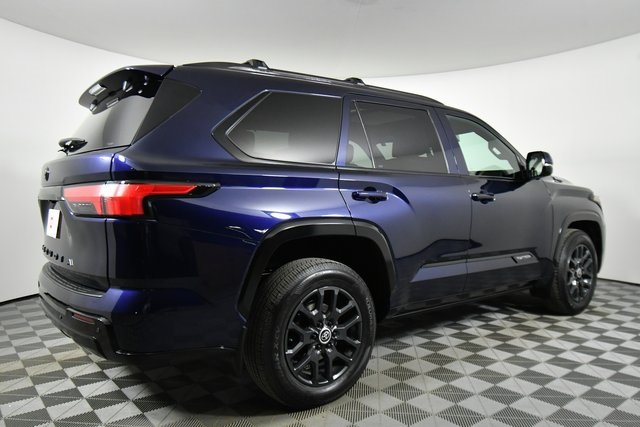2024 Toyota Sequoia Platinum photo 5