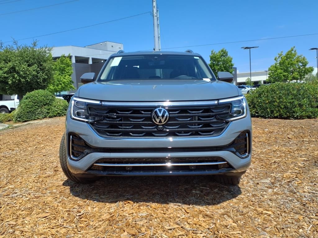 2025 Volkswagen Atlas SEL Premium R-Line photo 2