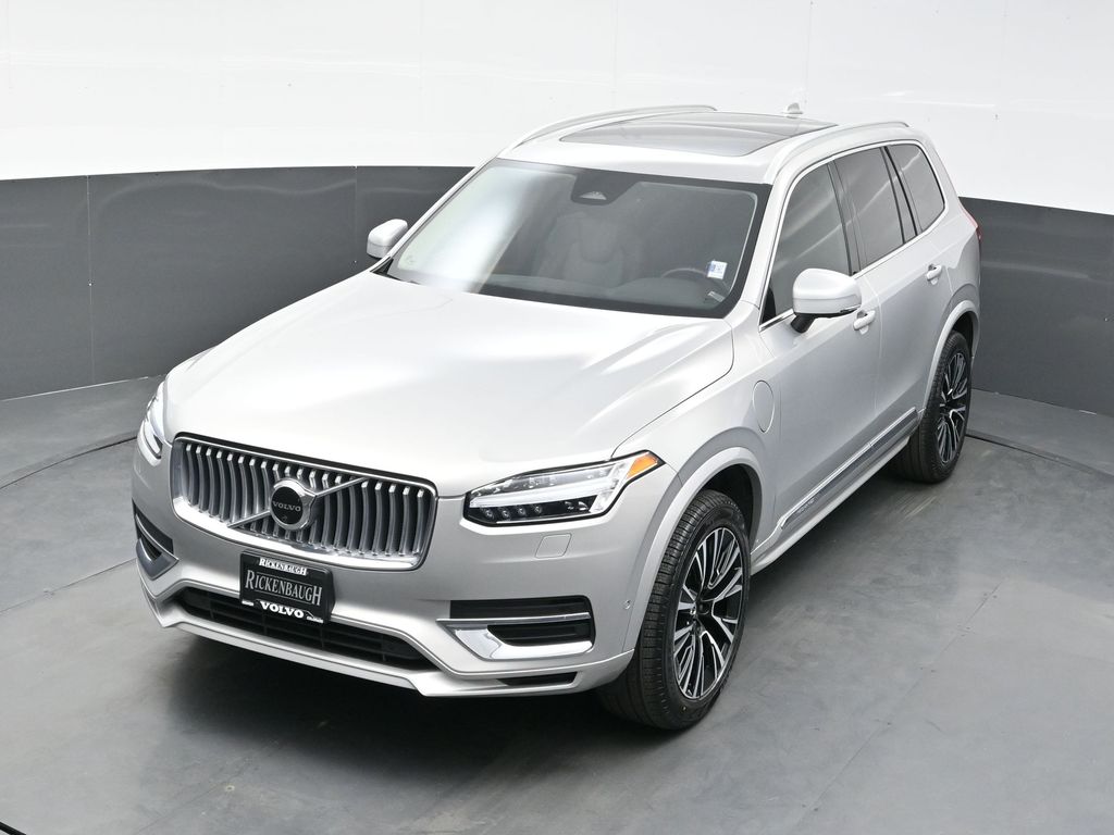 2023 Volvo XC90 T8 Plus photo 26