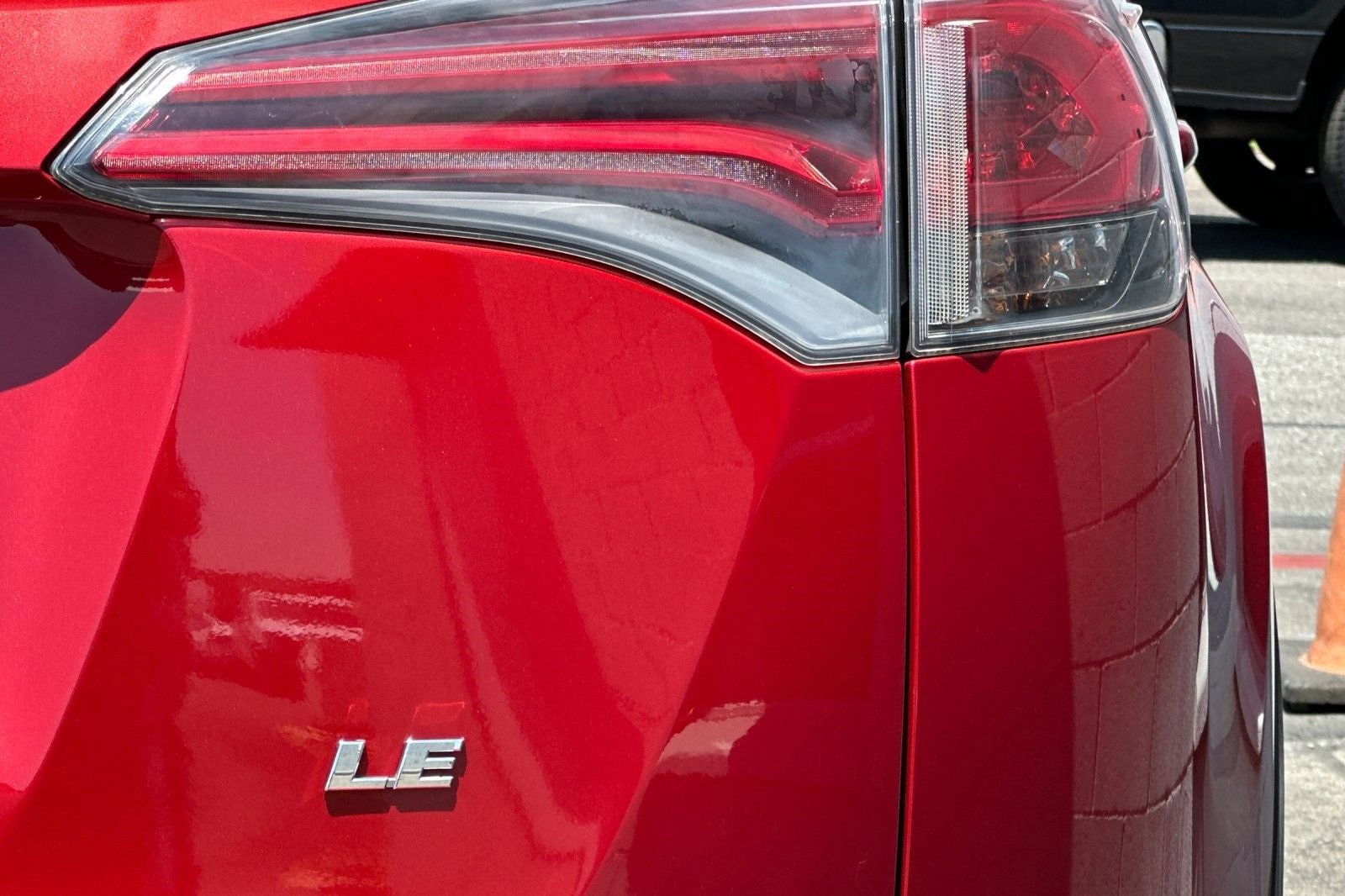 2017 Toyota RAV4 LE photo 30