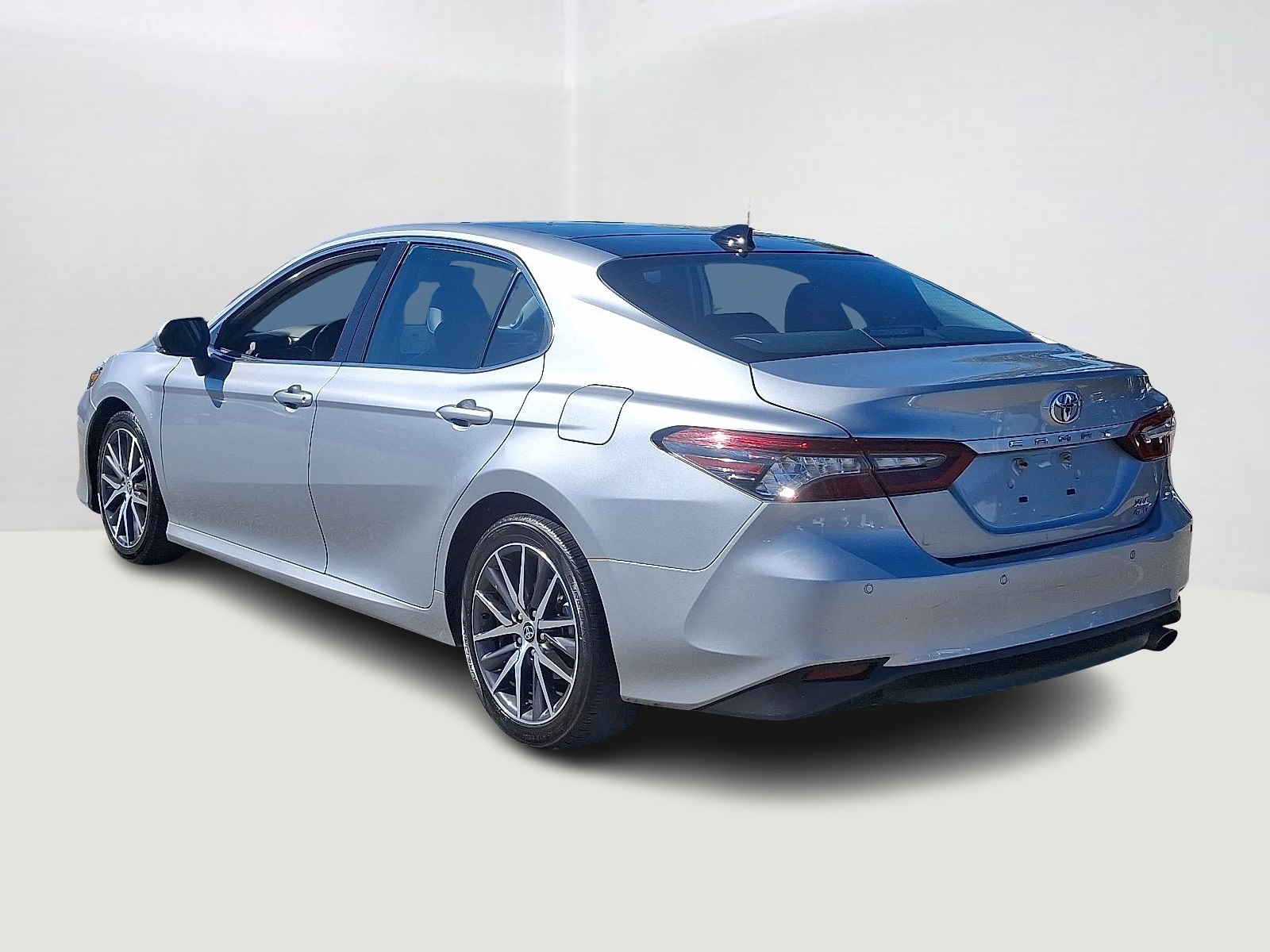 2023 Toyota Camry XLE photo 7