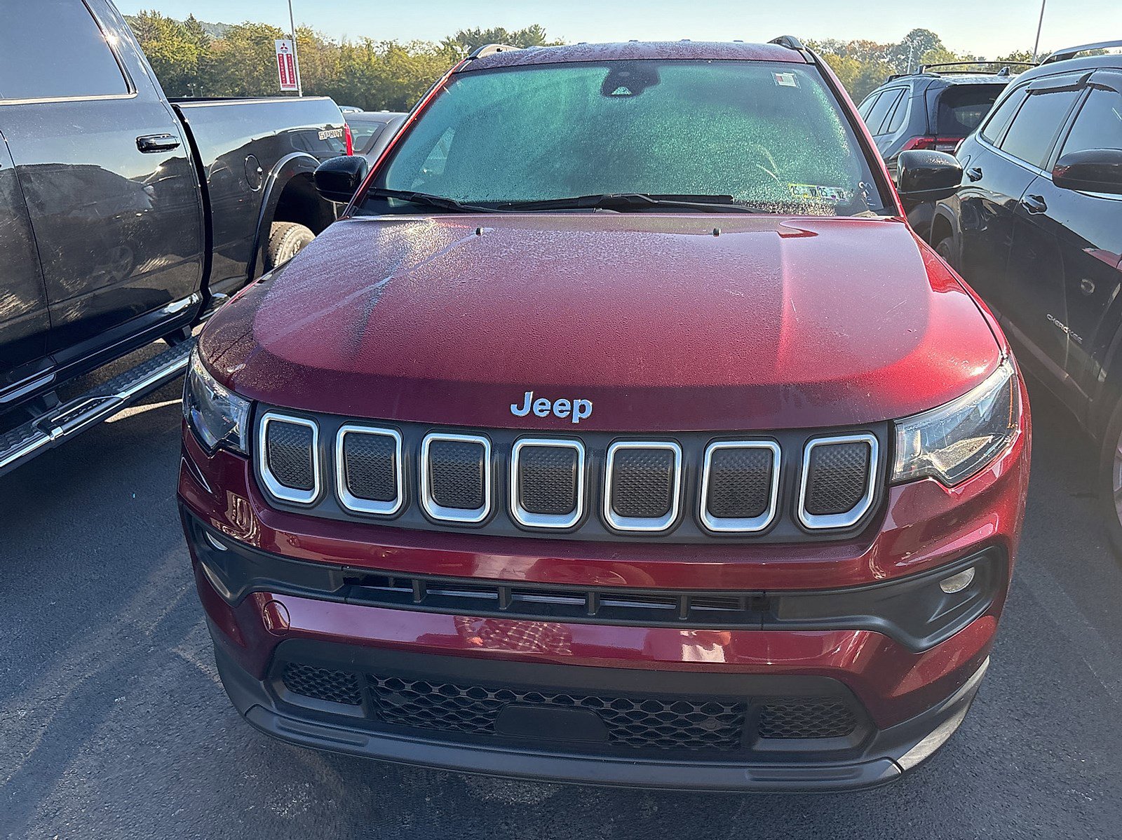 2022 Jeep Compass Latitude photo 2