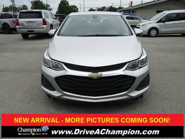 Used 2019 Chevrolet Cruze LS with VIN 1G1BC5SM0K7125077 for sale in La Grange, KY