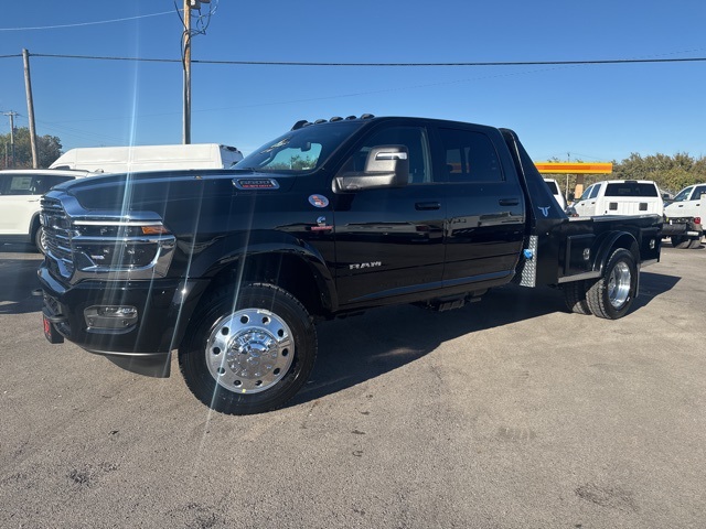 2026 Ram 5500 Laramie photo 3