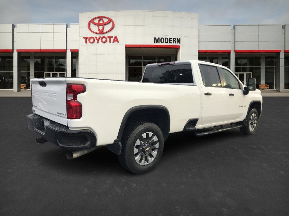 2022 Chevrolet Silverado 2500HD Custom photo 5