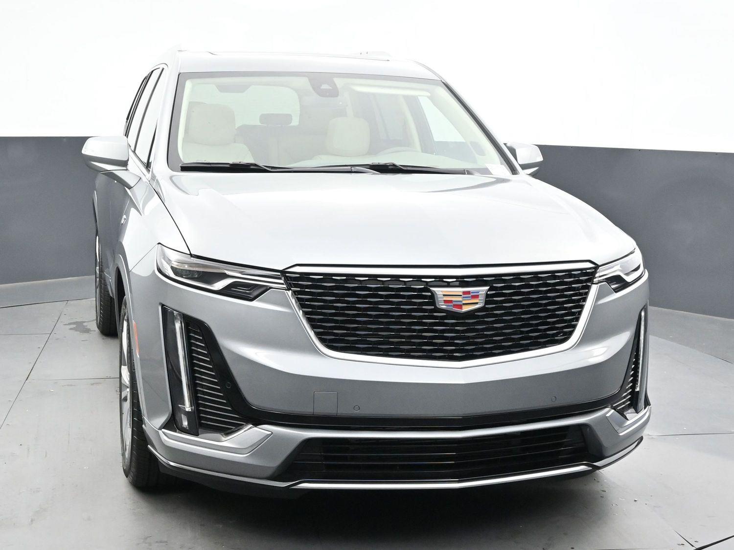 2025 Cadillac XT6 Premium Luxury photo 2